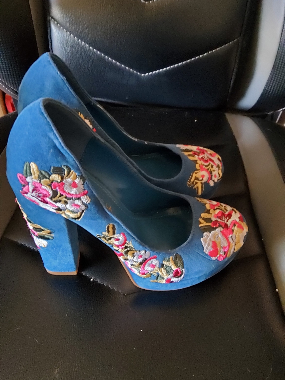 Shoe Republic LA Blue Embroidered Floral Chunky Heel Pumps
